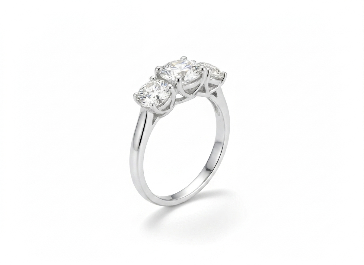 18ct White Gold 3 Stone Brilliant Cut Diamond Ring